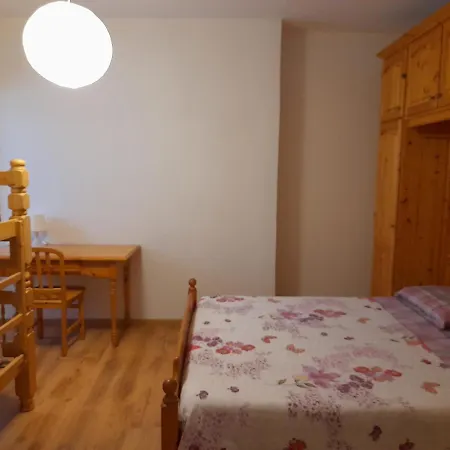 La Mezzaluna Apartment *