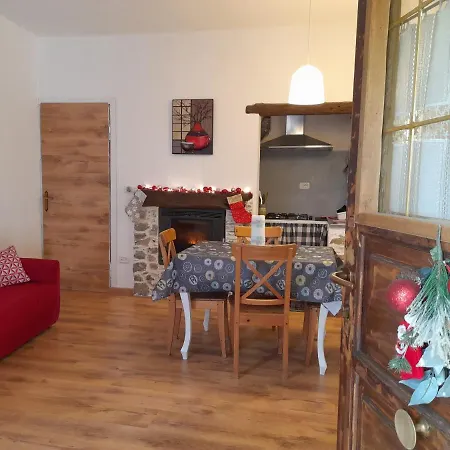 La Mezzaluna Apartment *